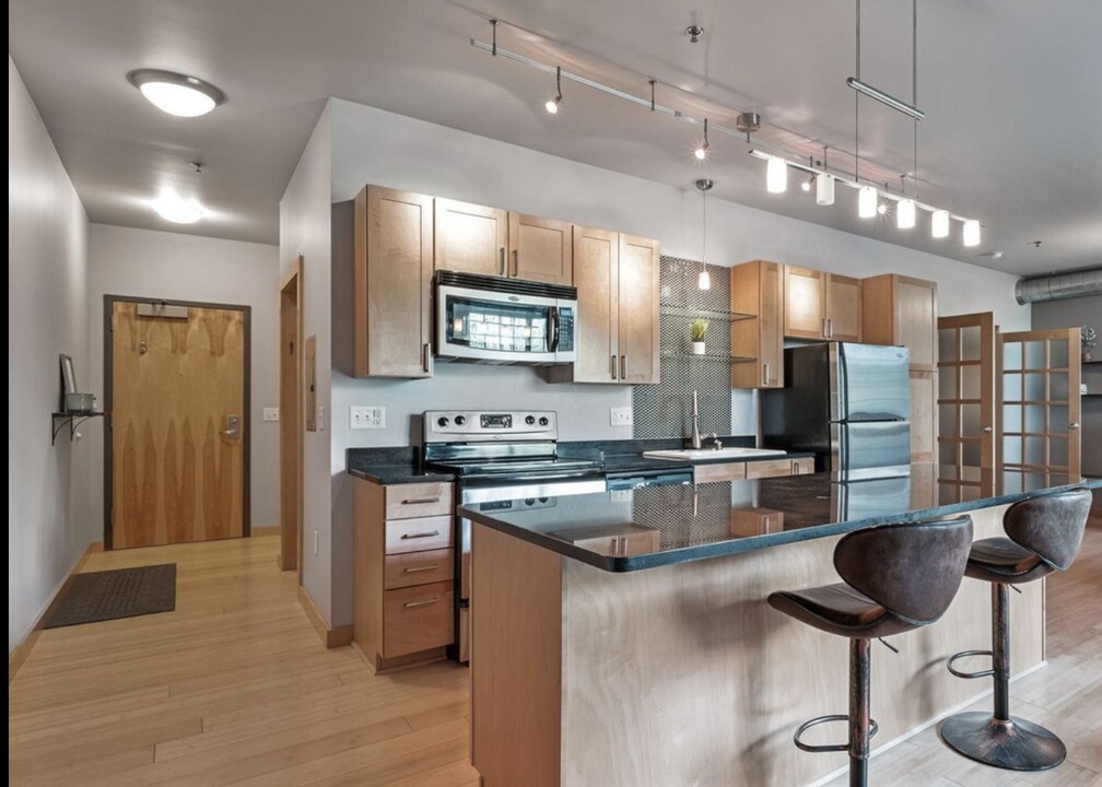 521 2nd St SE in Minneapolis, MN - Foto de edificio
