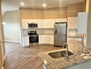 703 Fox Glen Rd in Lancaster, TX - Building Photo - Building Photo