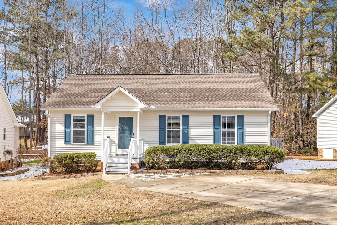 1245 Grovewood Dr in Clayton, NC - Building Photo