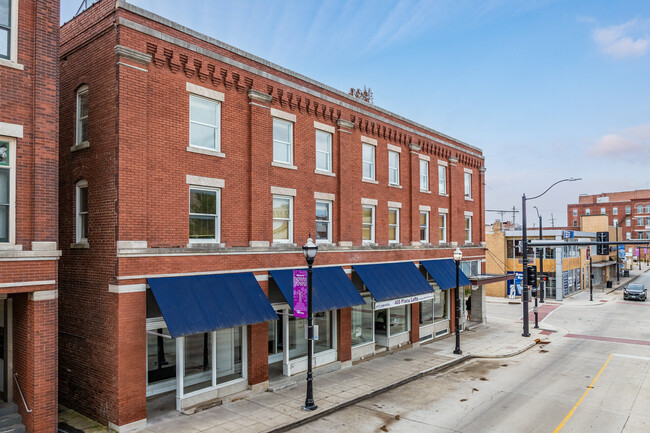 400 Place in Springfield, MO - Foto de edificio - Building Photo