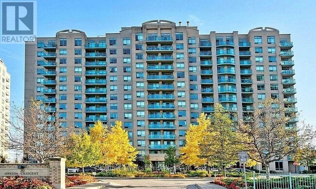 39-LPH39 Oneida Crescent