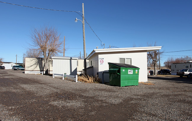 E-Z Livin Mobile Home Park in Burley, ID - Building Photo - Building Photo