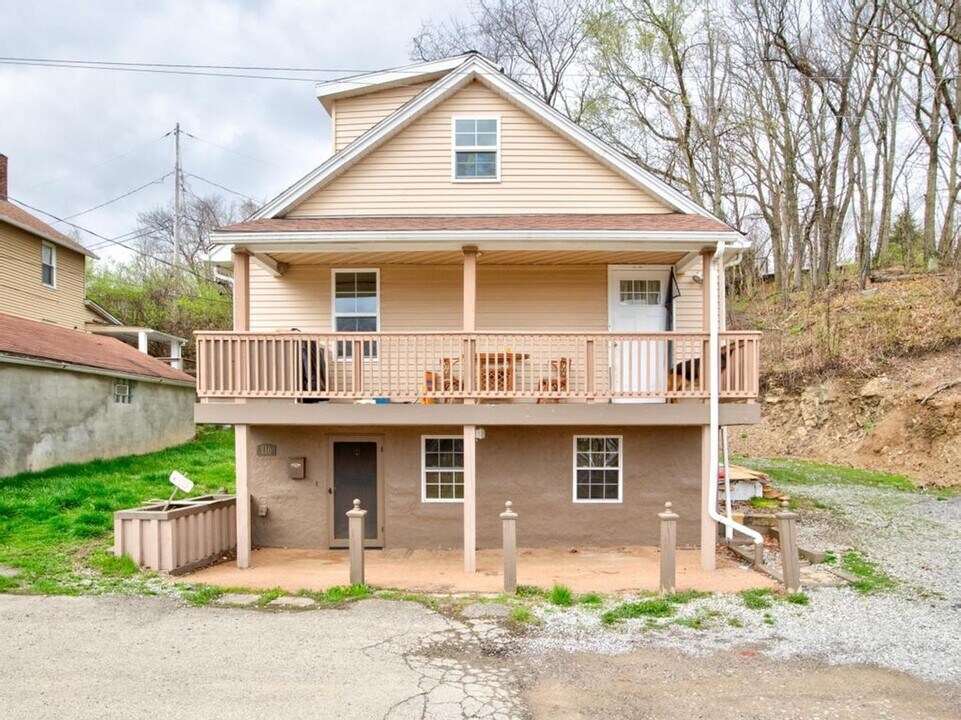 116 Riverview Ave in Aliquippa, PA - Building Photo