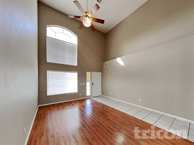 5196 Guardian Peak St in Las Vegas, NV - Building Photo - Building Photo