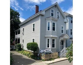 53 Prince St-Unit -2 in Brookline, MA - Building Photo - Building Photo