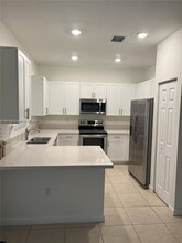 158 SW 185th Ter in Pembroke Pines, FL - Building Photo - Building Photo