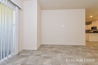 4527 Sapphire Moon Ave in North Las Vegas, NV - Building Photo - Building Photo
