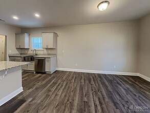 1104 Downing Bluff Dr in Simpsonville, SC - Building Photo - Building Photo