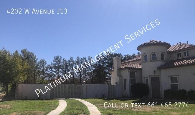 4202 W Avenue J13 in Quartz Hill, CA - Building Photo - Building Photo