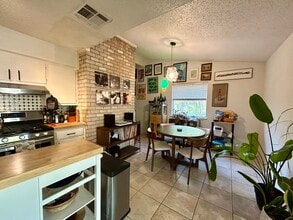6201 Hillston Dr in Austin, TX - Building Photo - Building Photo