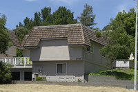 2056 Ascot Dr in Moraga, CA - Building Photo - Building Photo