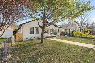 2016 Market Ave in Fort Worth, TX - Building Photo - Building Photo