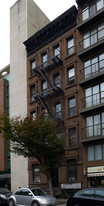 357 E 68th St in New York, NY - Building Photo