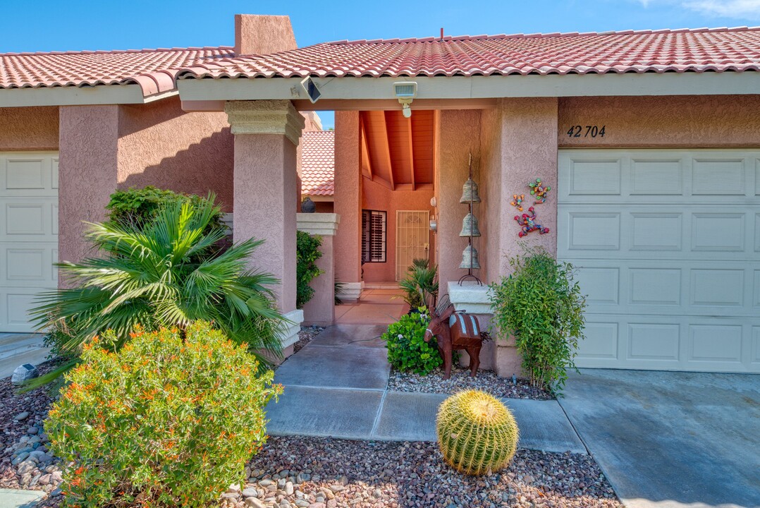 42704 Sand Dune Dr in Palm Desert, CA - Building Photo