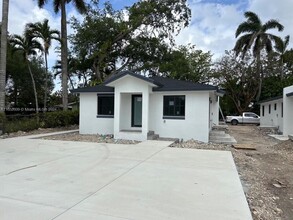 210 SW 3rd St in Florida City, FL - Building Photo - Building Photo