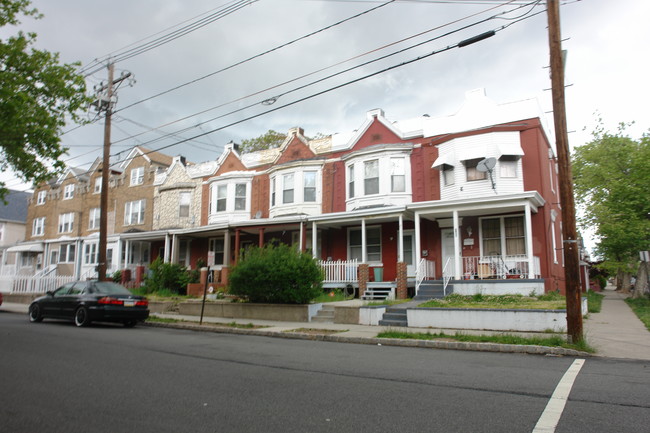 146-158 Lewis St in Perth Amboy, NJ - Building Photo - Building Photo