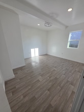 8034 Ney Ave in Oakland, CA - Building Photo - Building Photo