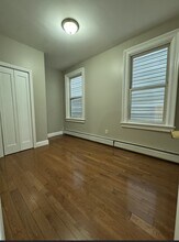 300 Chapel Ave, Unit 1 in Jersey City, NJ - Building Photo - Building Photo