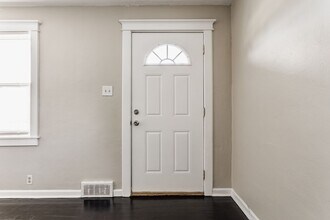 243 S Bradley Ave in Indianapolis, IN - Building Photo - Building Photo