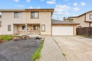 22663 Vermont St in Hayward, CA - Building Photo