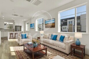 588 Pawnee Ln in Alameda, CA - Building Photo