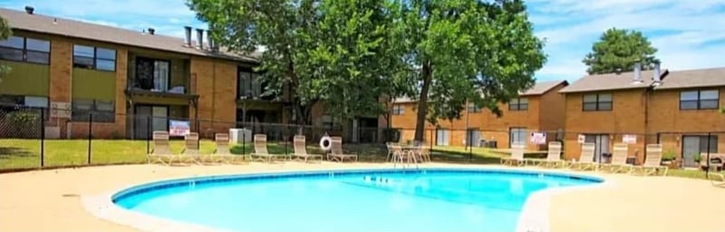 6370 W Wilshire Blvd in Oklahoma City, OK - Building Photo