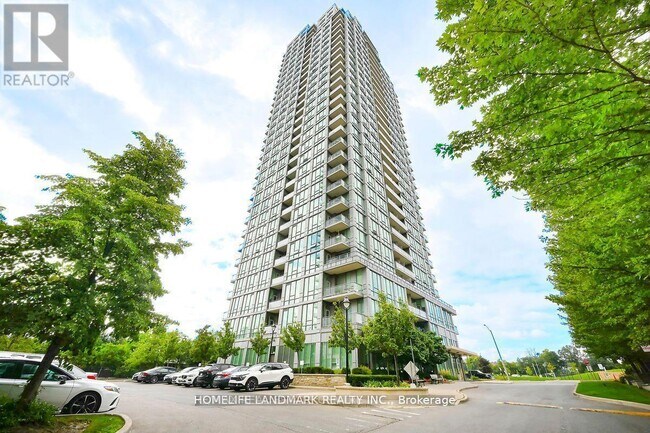 3525 Kariya Dr in Mississauga, ON - Building Photo - Building Photo