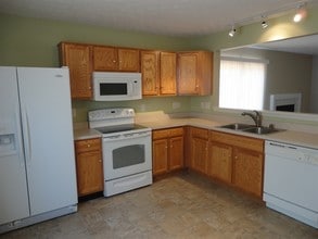 5705 Valhalla Way in Indianapolis, IN - Building Photo - Building Photo