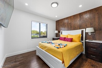 1121 27th St SW in Naples, FL - Building Photo - Building Photo