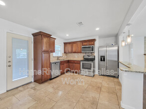 11802 Flamingo Ln in Dallas, TX - Building Photo - Building Photo