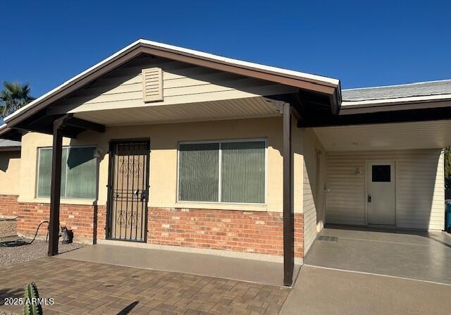 2136 E Betty Elyse Ln in Phoenix, AZ - Building Photo - Building Photo