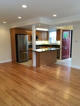 235 Gerry Rd, Unit 1 in Chestnut Hill, MA - Building Photo - Building Photo