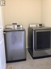 28 Wannamaker Cres in Cambridge, ON - Building Photo - Building Photo