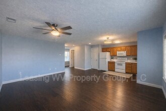 3172 Putnam Ave in Hurricane, WV - Building Photo - Building Photo