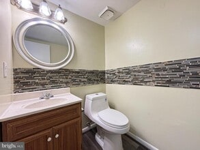 4306 Eileen Ct in Woodbridge, VA - Building Photo - Building Photo