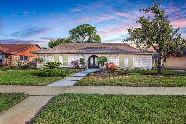 1038 Cottage Oak Ln