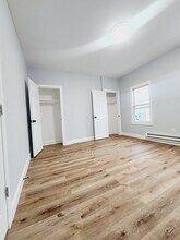 42 Stevens Ave, Unit 2 in Jersey City, NJ - Building Photo - Building Photo