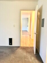 190 Eastmoor Ave in Daly City, CA - Building Photo - Building Photo