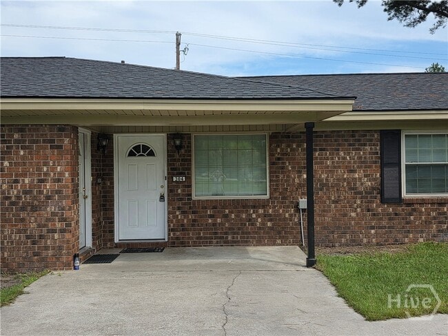 property at 304 E 5th St