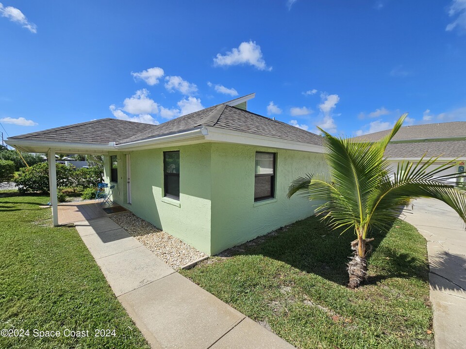 3030 S Atlantic Ave in Cocoa Beach, FL - Building Photo