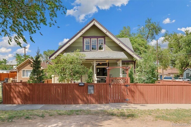 704 W Cucharras St in Colorado Springs, CO - Building Photo - Building Photo