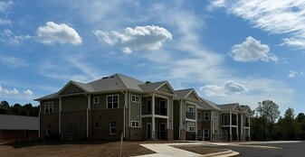 Stateside Landing in Roanoke Rapids, NC - Building Photo