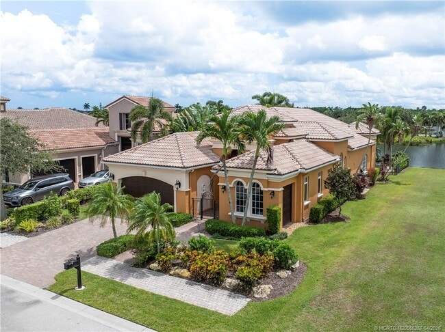 130 SE Bella Strano in Port St. Lucie, FL - Building Photo - Building Photo