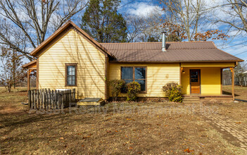 702 Black Oak Ridge Rd in Seymour, TN - Building Photo - Building Photo