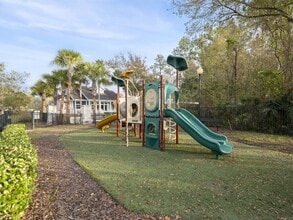 The Kensley Apartments in Jacksonville, FL - Foto de edificio - Building Photo
