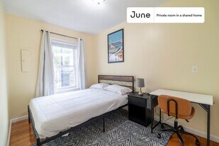 Room in Shared 3 bed/2 bath home in Boston, MA - Building Photo