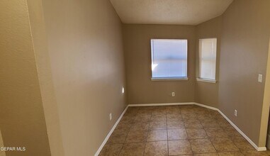 1551 Common Dr in El Paso, TX - Building Photo - Building Photo