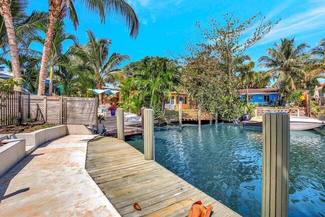 property at 1733 SW 5th Ct