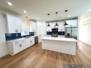 808 S Audubon Pl Ave in Gonzales, LA - Building Photo - Building Photo