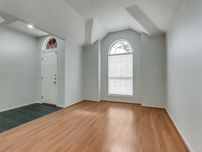 4801 Holly Berry Dr in Plano, TX - Building Photo - Building Photo